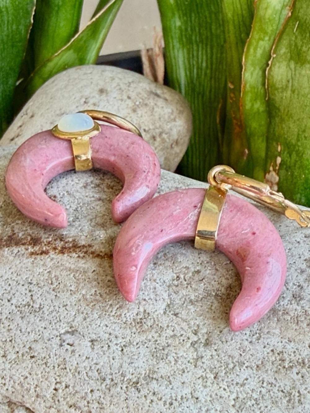18k gold horn earrings